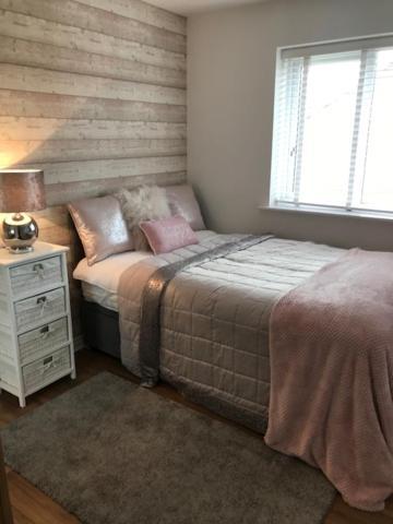Double Room With En-Suite. Central For North West Rainhill Exterior photo